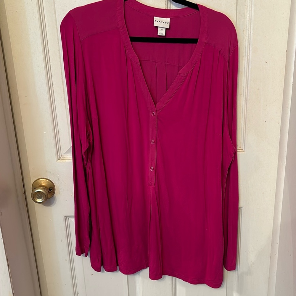 Use 2X pink top, sleeves roll up and button.